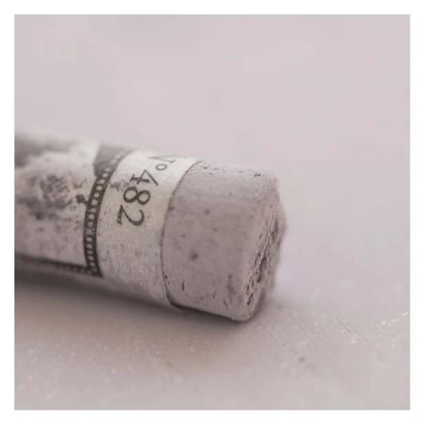 482 Violasceous grey, pastel sucha a l' ecu Sennelier