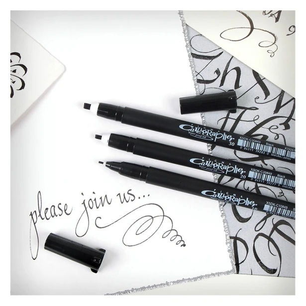 20 Black, pisak Pigma Calligrapher, Sakura