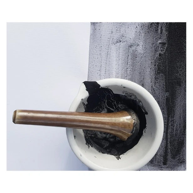 Charcoal Water, węgiel drzewny w tubie Renesans 60 ml