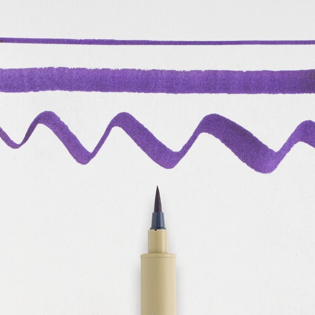 purple pisak pędzelkowy Pigma Brush