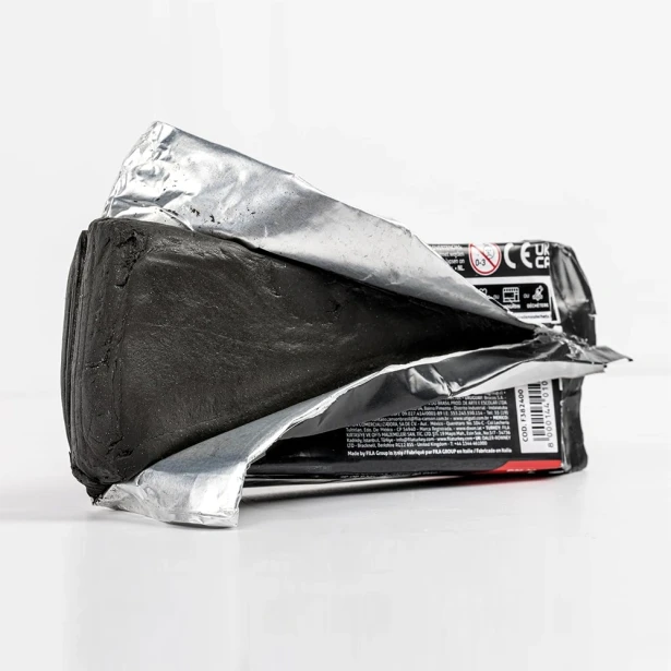 das-mineral-black-1kg-open.webp